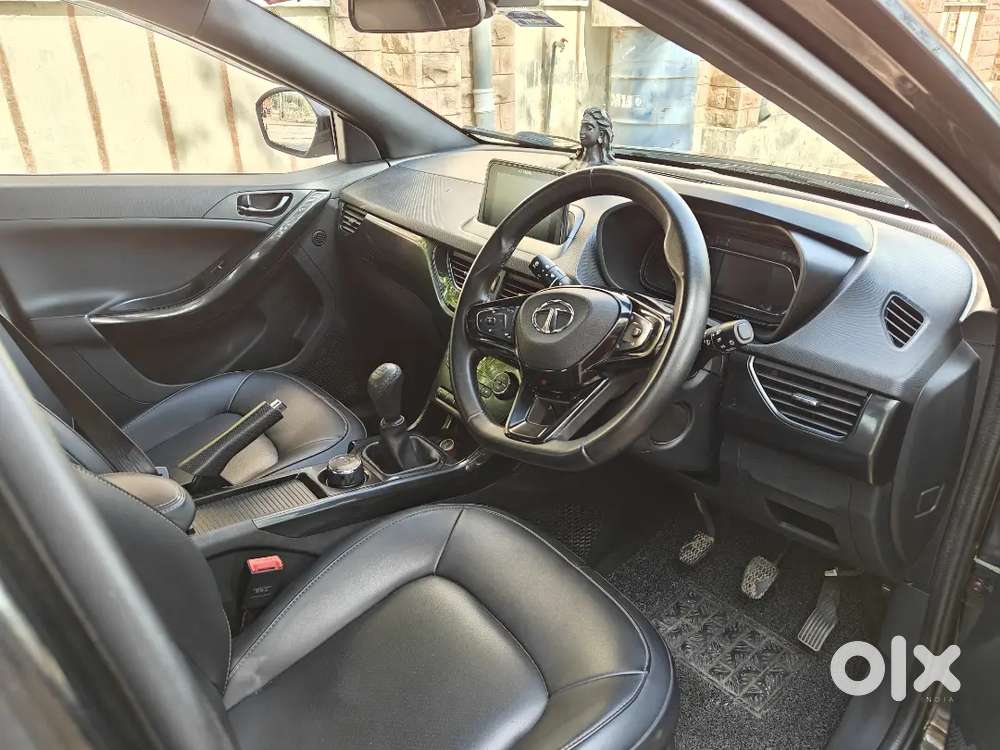 Tata Nexon Xza Hs Dark Edition Diesel Oct 2022 Modal Service Record