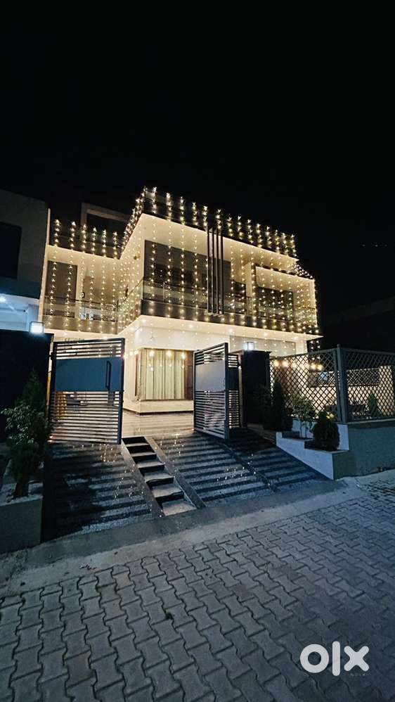 Semi Furnished 2BHK Rooms