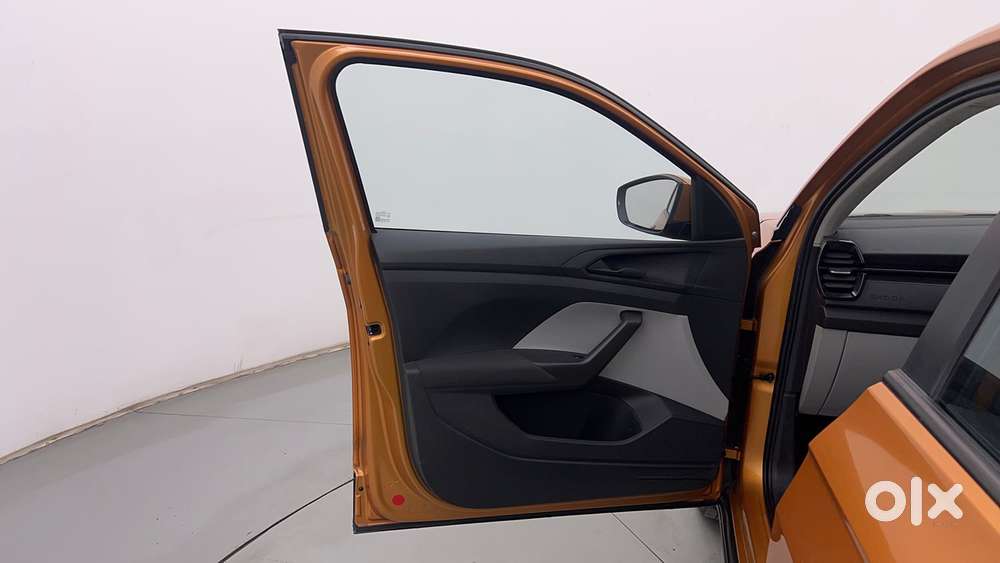 Skoda Kushaq Active 1.0 Tsi Mt, 2022, Petrol