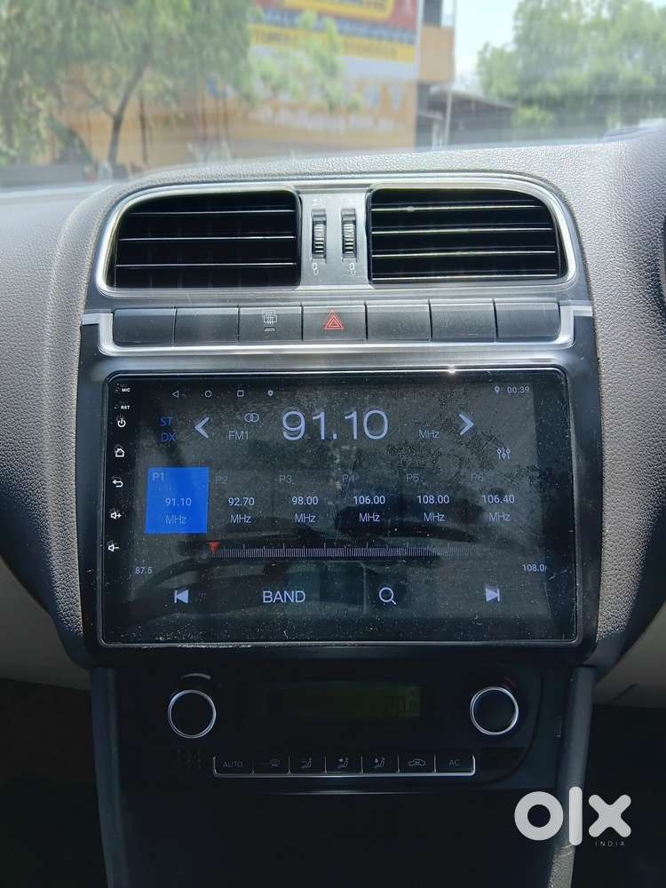 Volkswagen Vento 2010-2013 Petrol Highline, 2011, Petrol
