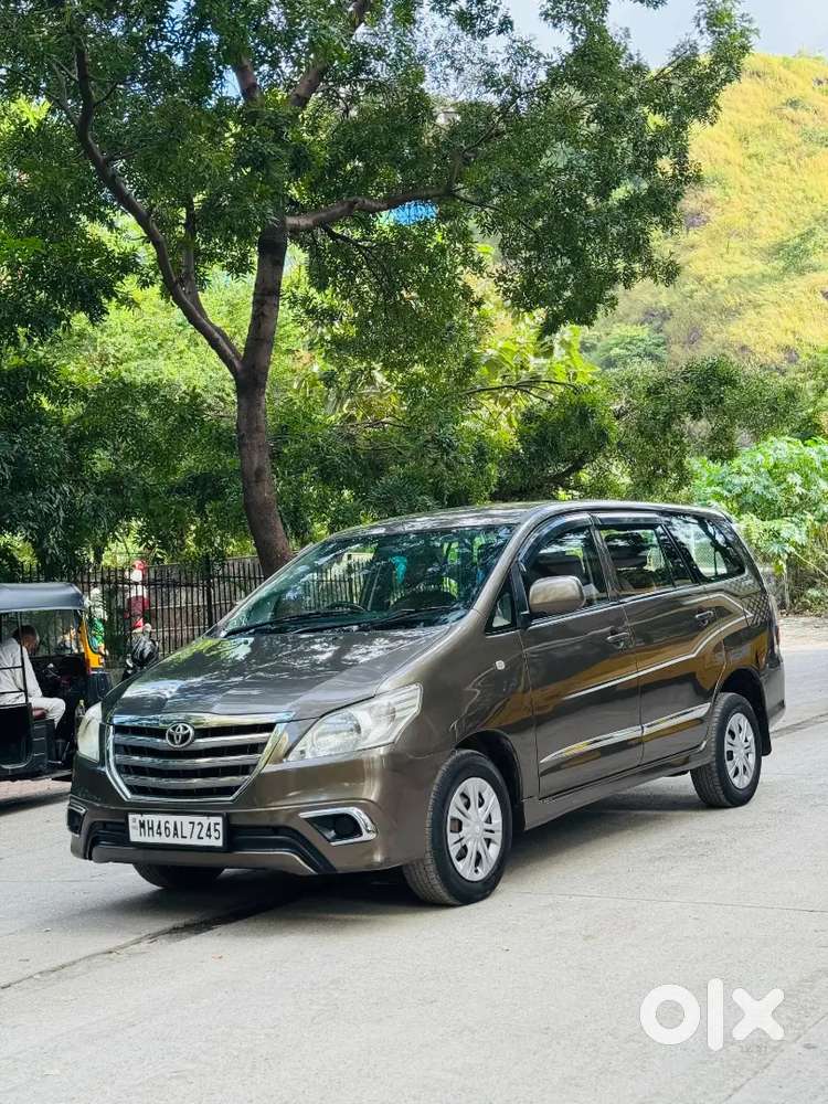 2015- Toyota Innova 2.5 G