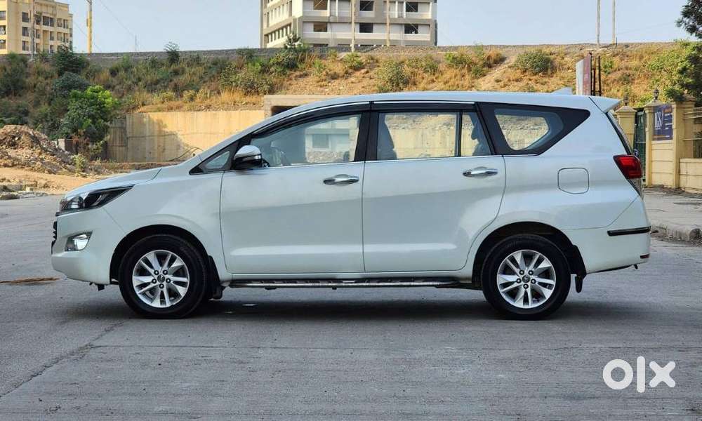 Toyota Innova Crysta 2.4 V, 2017, Diesel