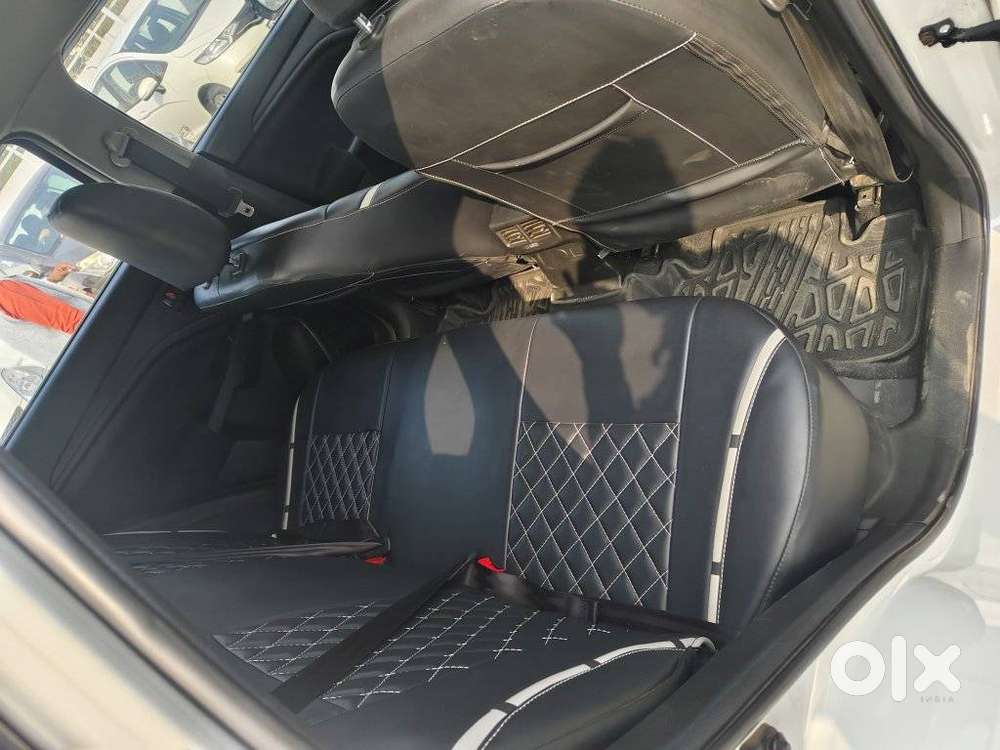 Maruti Suzuki Brezza 1.5 Vxi Smart Hybrid, 2023, Petrol