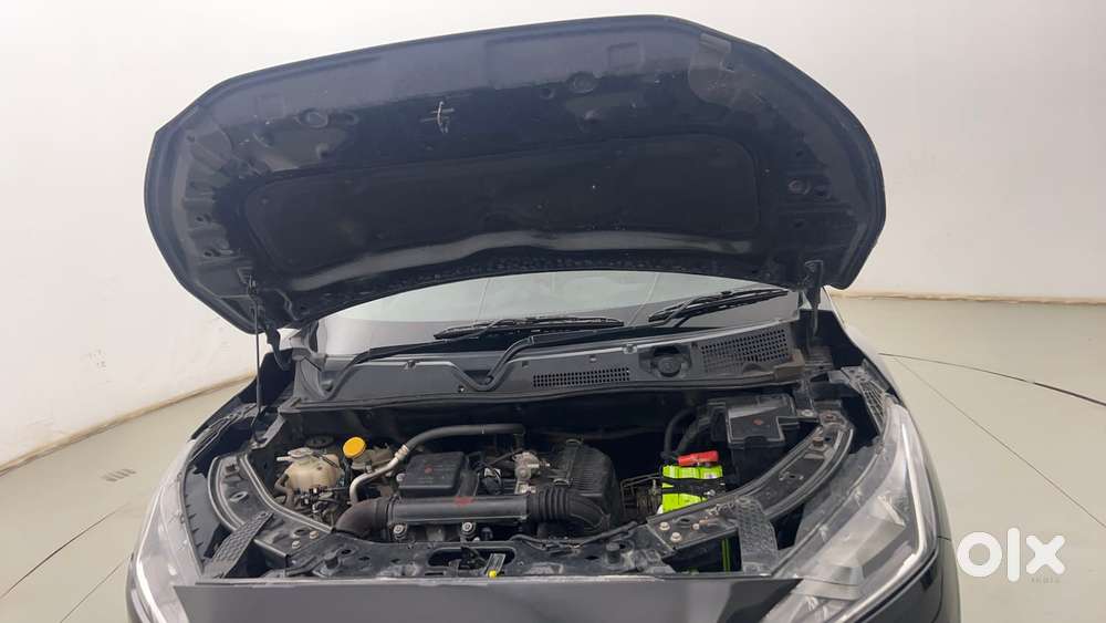 Nissan Magnite 1.0 Xv, 2022, Petrol