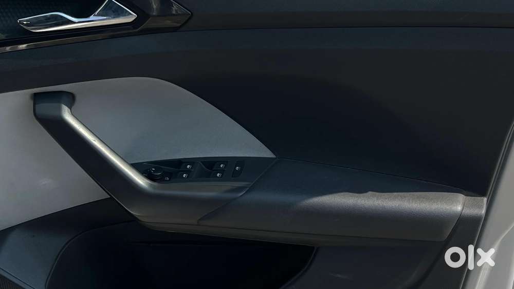 Skoda Kushaq 1.0 Tsi Style At, 2023, Petrol