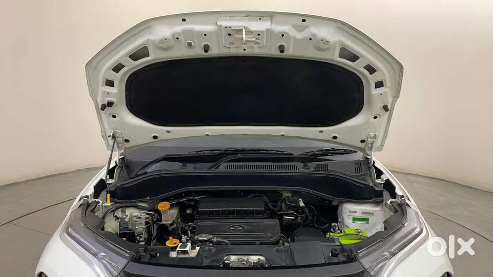 Tata Punch 1.2 Revotron Creative Amt Dual Tone, 2022, Petrol
