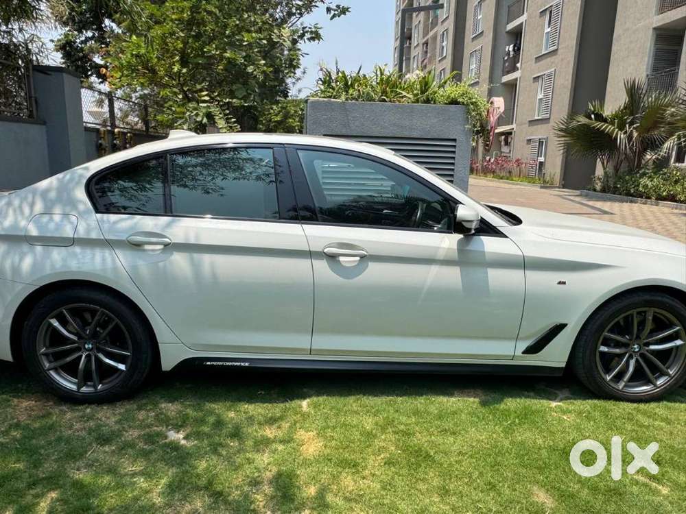 Pristine 2019 Bmw 530d M Sport  3.0l Inline-6  Sub 28,000 Kms!