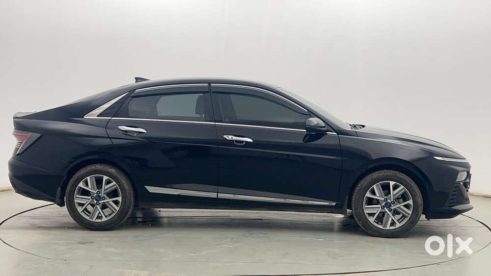 Hyundai Verna 1.5 Sx (o) Petrol Mt, 2023, Petrol