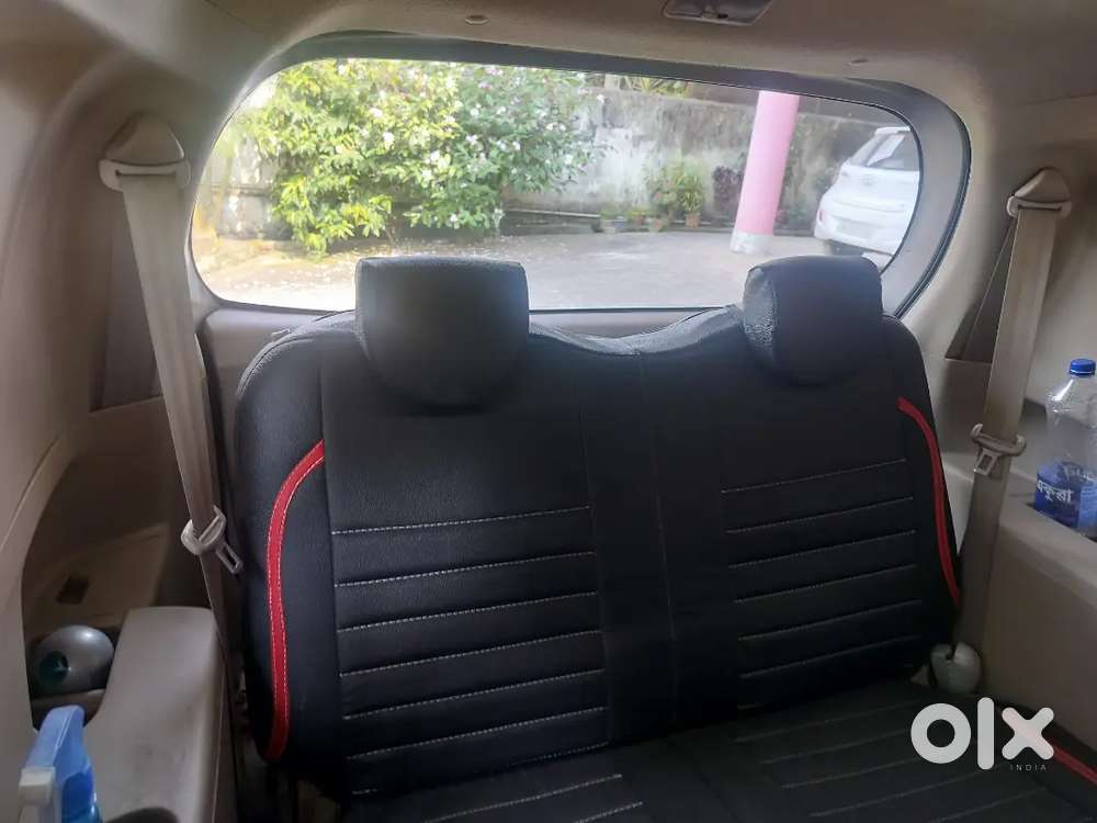 Well Maintained Maruti Ertiga 1.5 Vxi (petrol) Only 43.4 Km Driven.