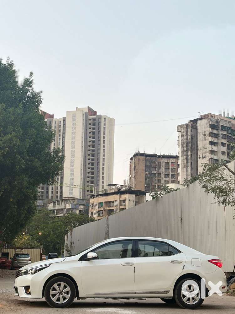 Toyota Corolla Altis 2013-2017 G At, 2015, Petrol