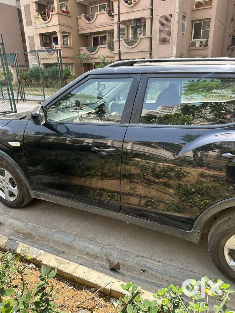 Mahindra Xuv300 2021 Petrol Well Maintained