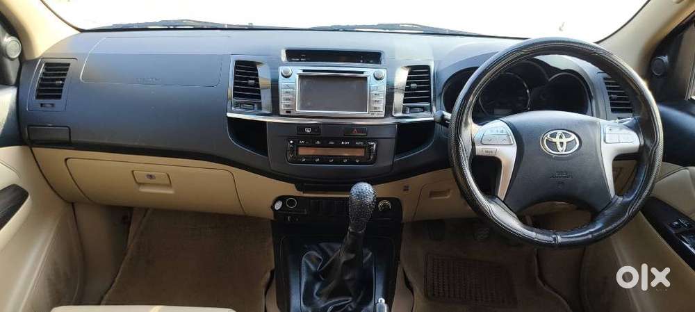 Toyota Fortuner 2011-2016 4x2 Manual, 2015, Diesel
