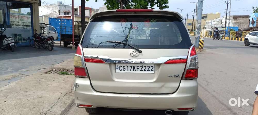 Toyota Innova V Diesel 2013