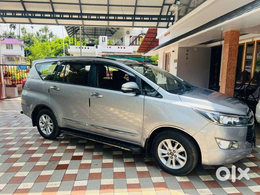 Toyota Innova Crysta 2.8 Gx At 8s, 2017, Diesel