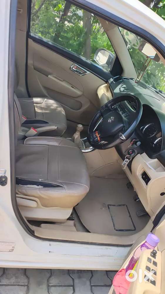 Maruti Suzuki Swift Dzire 2015 Diesel 75234 Km Driven