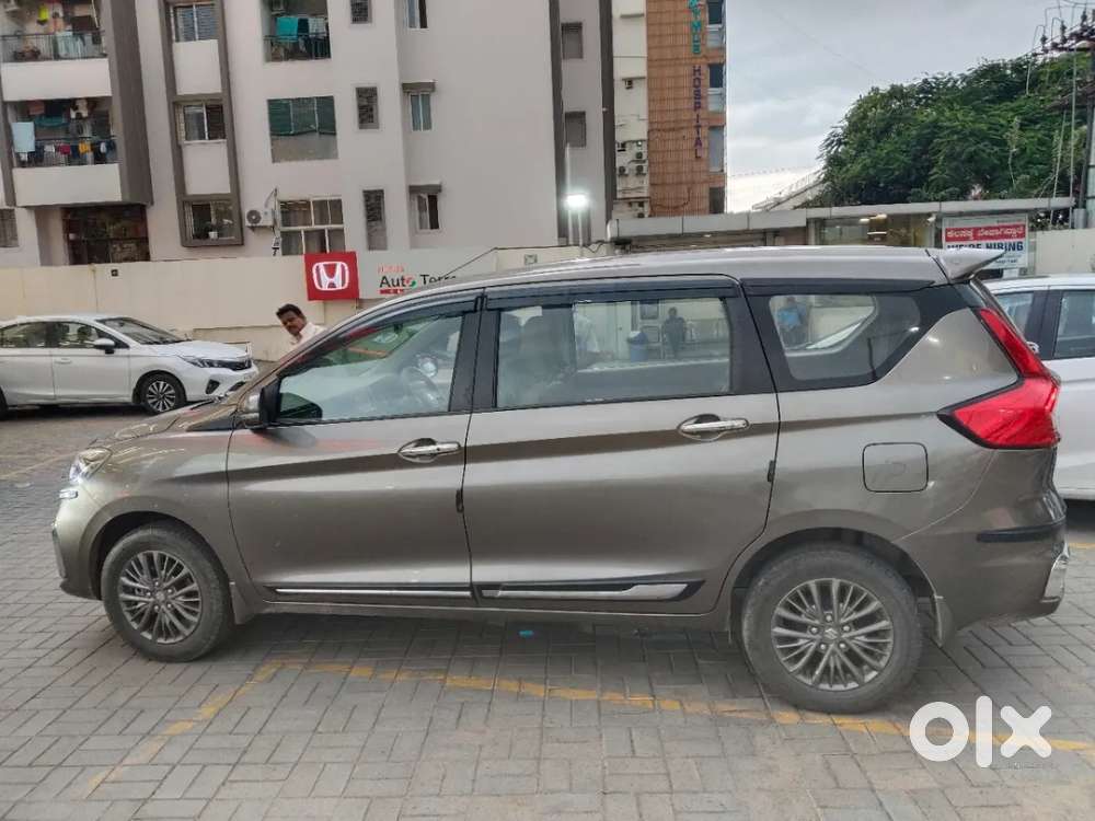 Maruti Suzuki Ertiga ZXI AT, 2021, Petrol