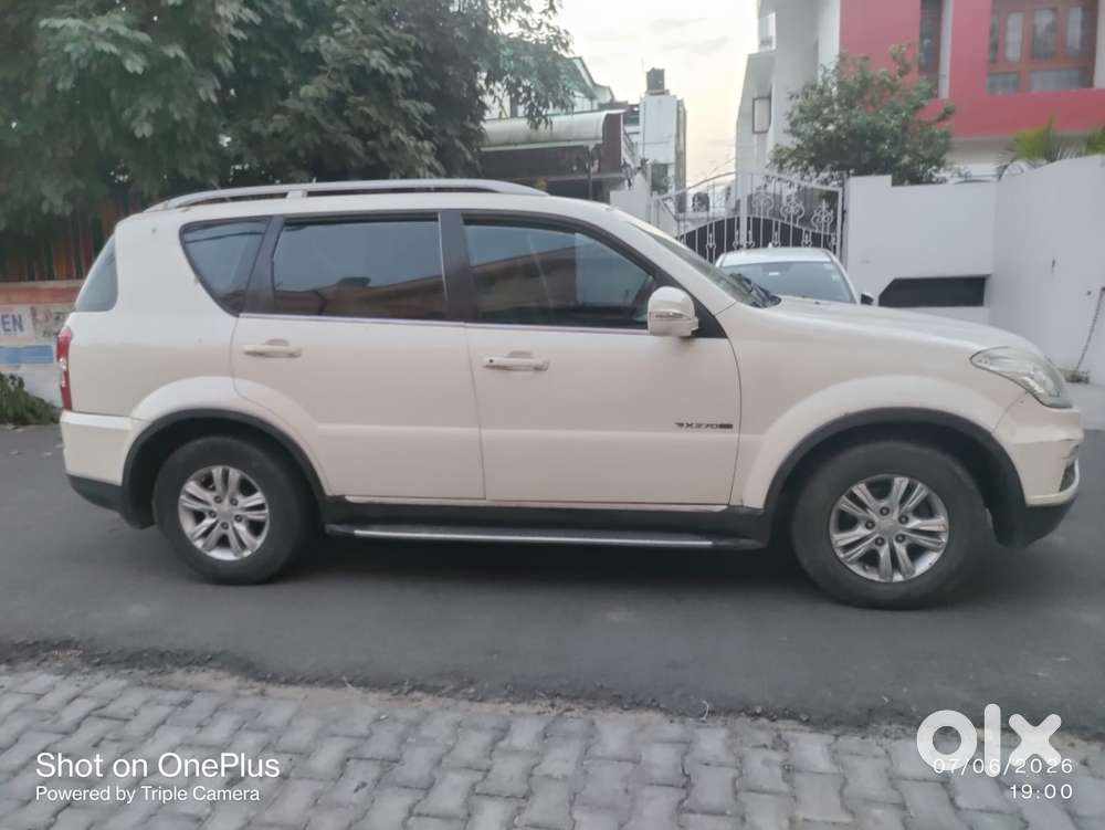 Mahindra Rexton, 2013, Diesel