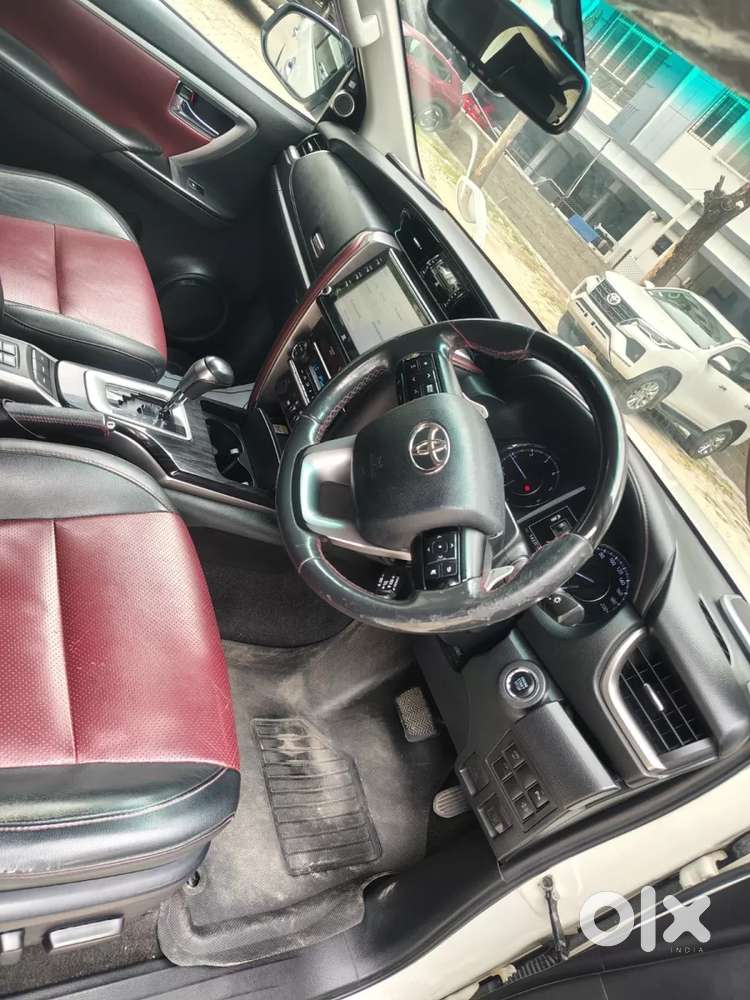 Toyota Fortuner Legender, 2022, Diesel