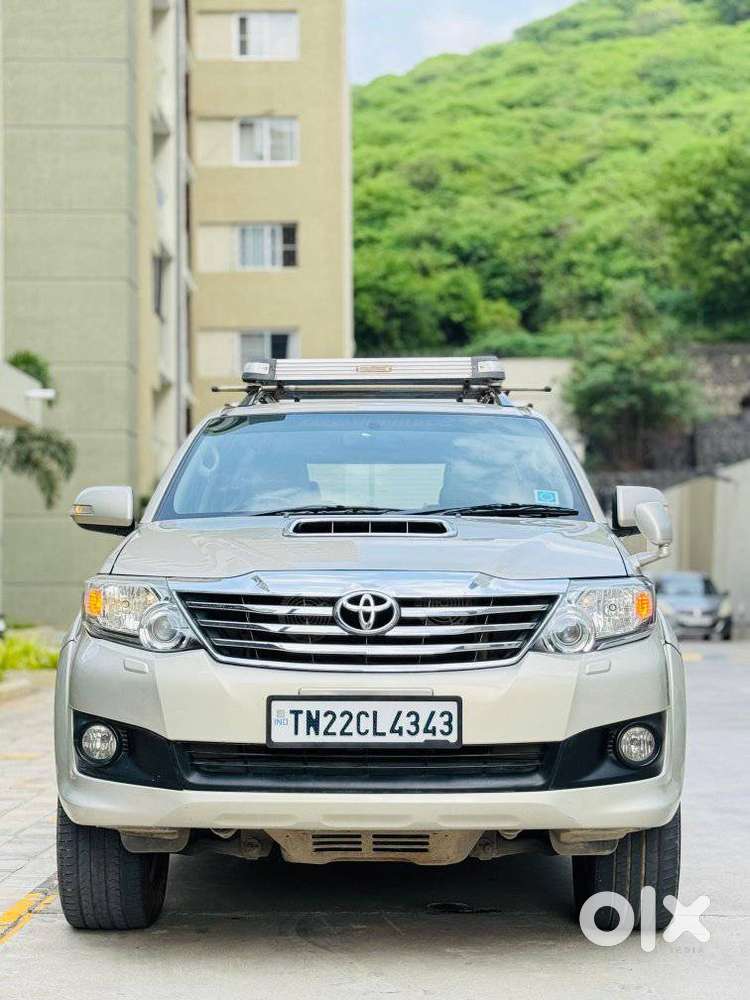 Toyota Fortuner 4x2 Manual, 2013, Diesel