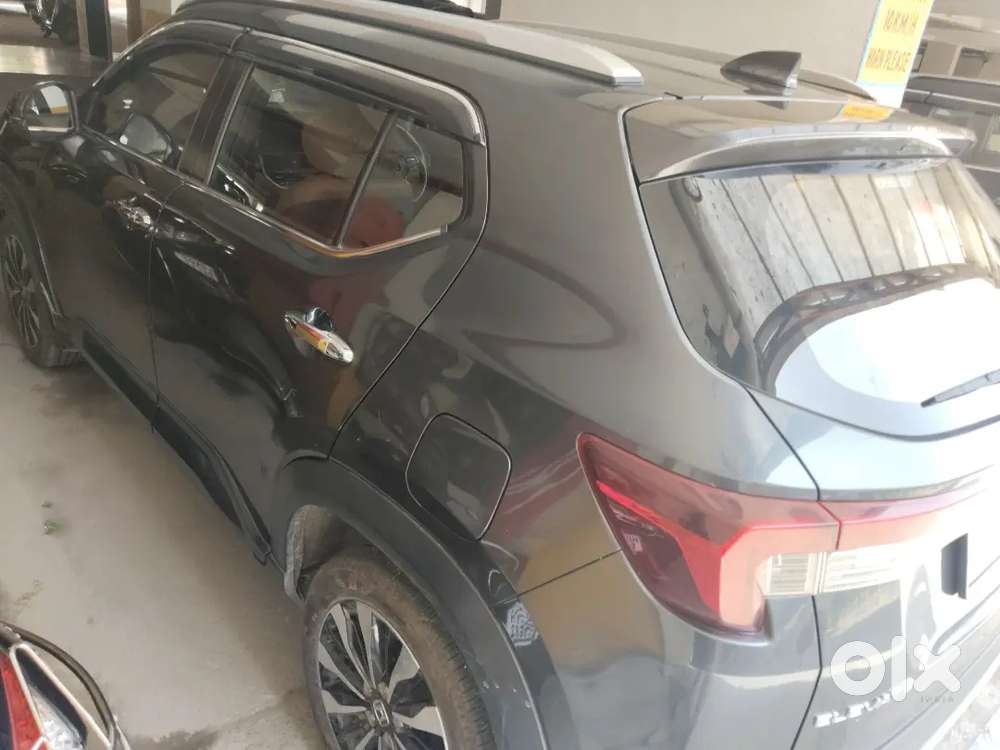 Honda Elevate 2024 Petrol Well Maintained
