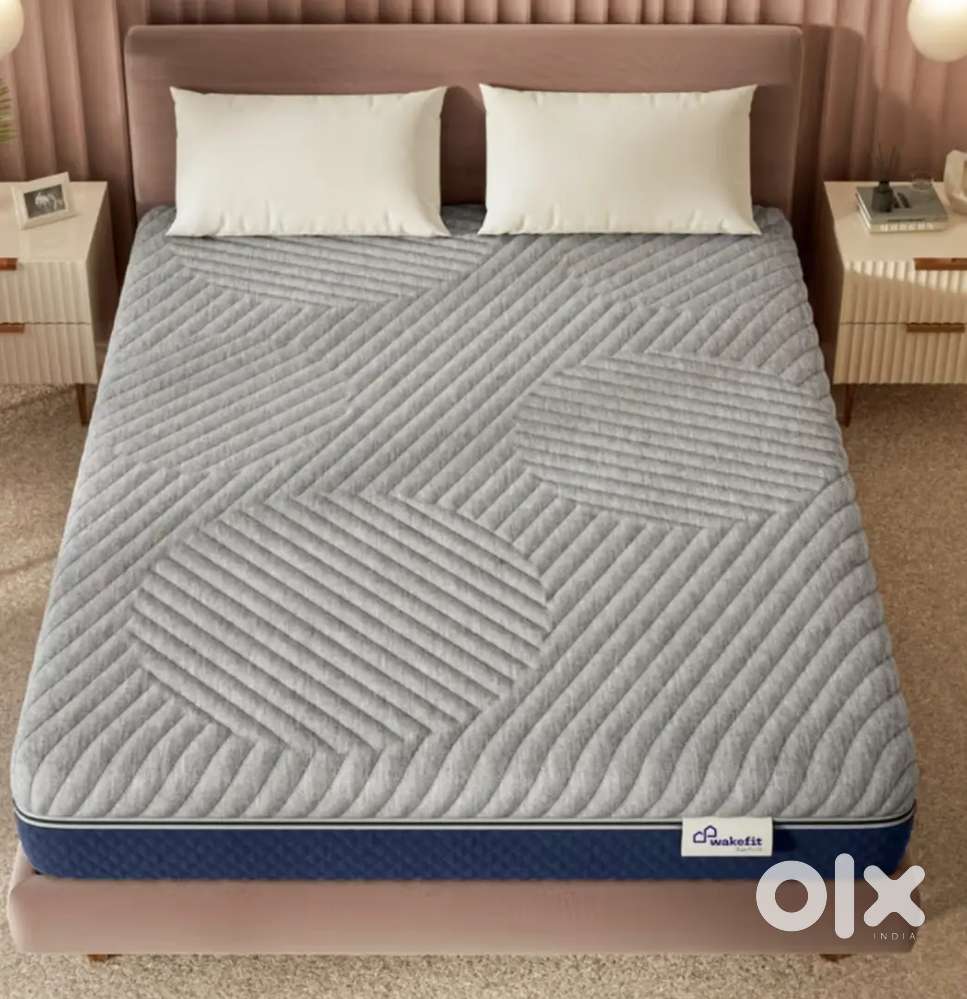 Wakefit 78x72x6inch Matress with Protector for Sale