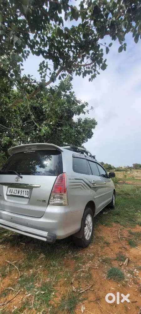 Toyota Innova 2.0 Vx 2010