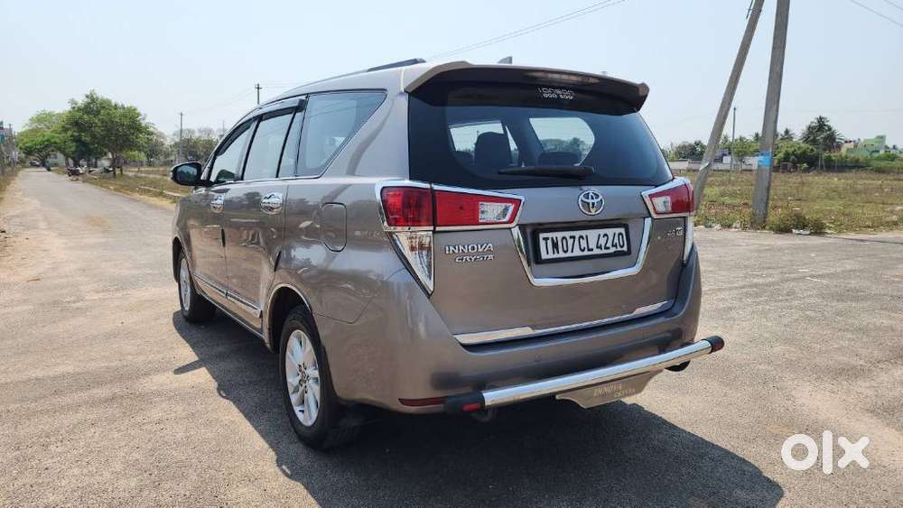 Toyota Innova Crysta 2.4 V 8 Str, 2017, Diesel