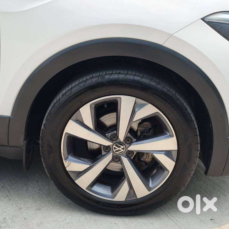 Volkswagen Taigun 1.0 Tsi Topline At, 2023, Petrol