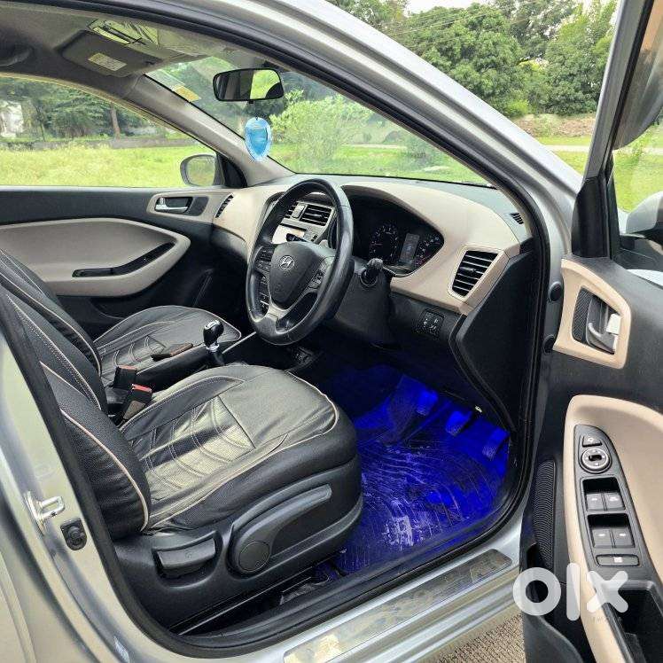 Hyundai I20 Asta (o) 1.2 Mt, 2019, Petrol