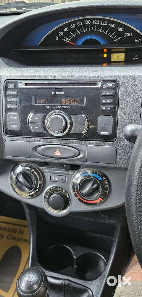 Toyota Etios Liva 2013-2014 G, 2013, Petrol