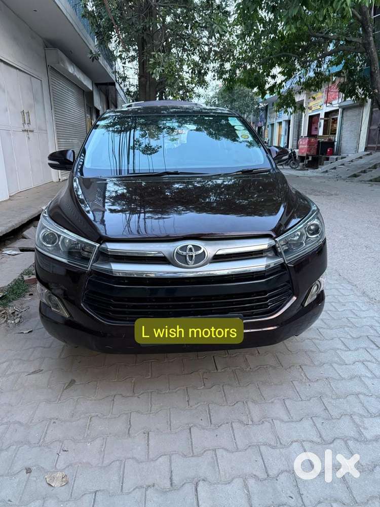 Toyota Innova Crysta 2.4 V, 2017, Diesel