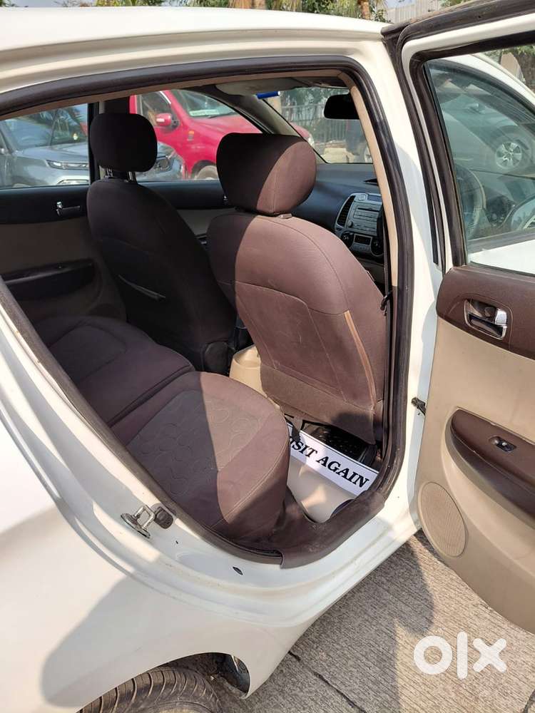 Hyundai I20 Petrol Manual 2010