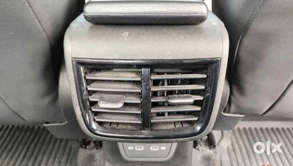 Virtus 2024 Lava Blue Colour-price Negotiable For Direct Buyers 