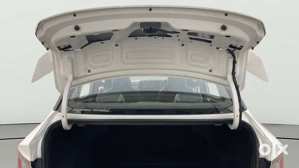 Hyundai Aura Sx Plus Automatic, 2022, Petrol