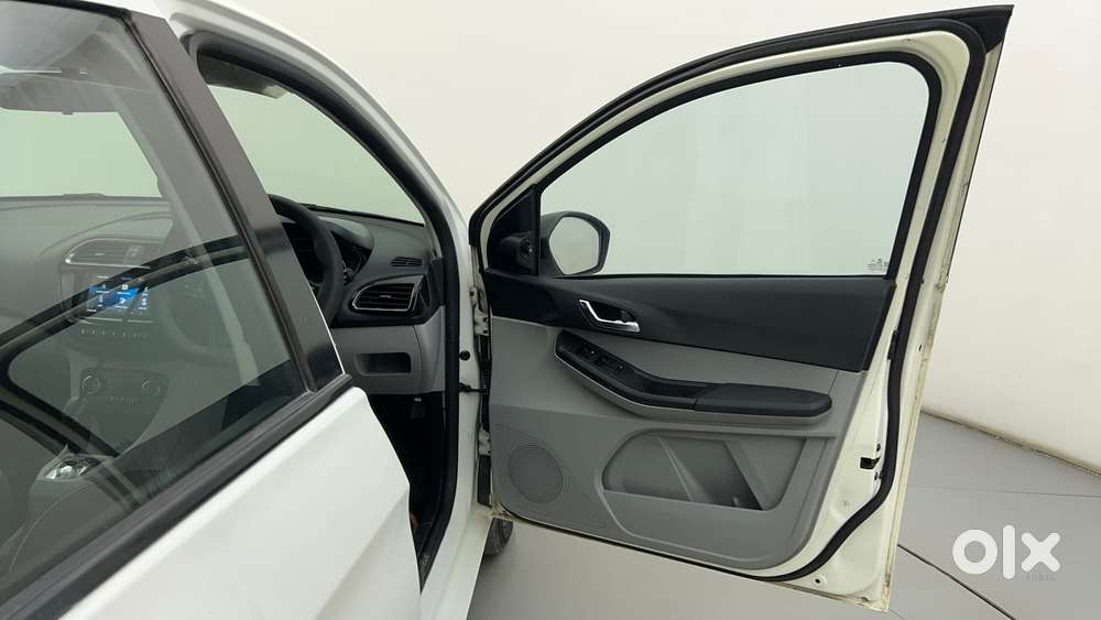Tata Tiago Xza Plus, 2020, Petrol