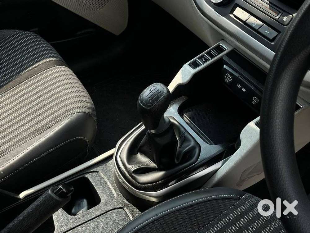 Kia Carens 1.5 Prestige 7 Str, 2023, Petrol