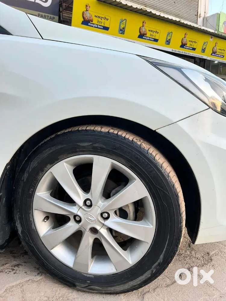 Hyundai Verna 1.6 Crdi Top Model Diesel 2012