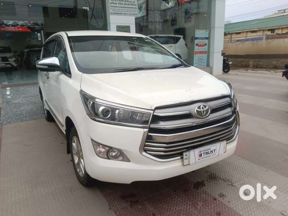 Toyota Innova Crysta 2.4 V 7 Str, 2017, Diesel