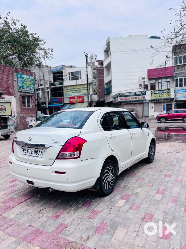 Maruti Suzuki Swift Dzire 2011 Petrol 60000 Km Driven