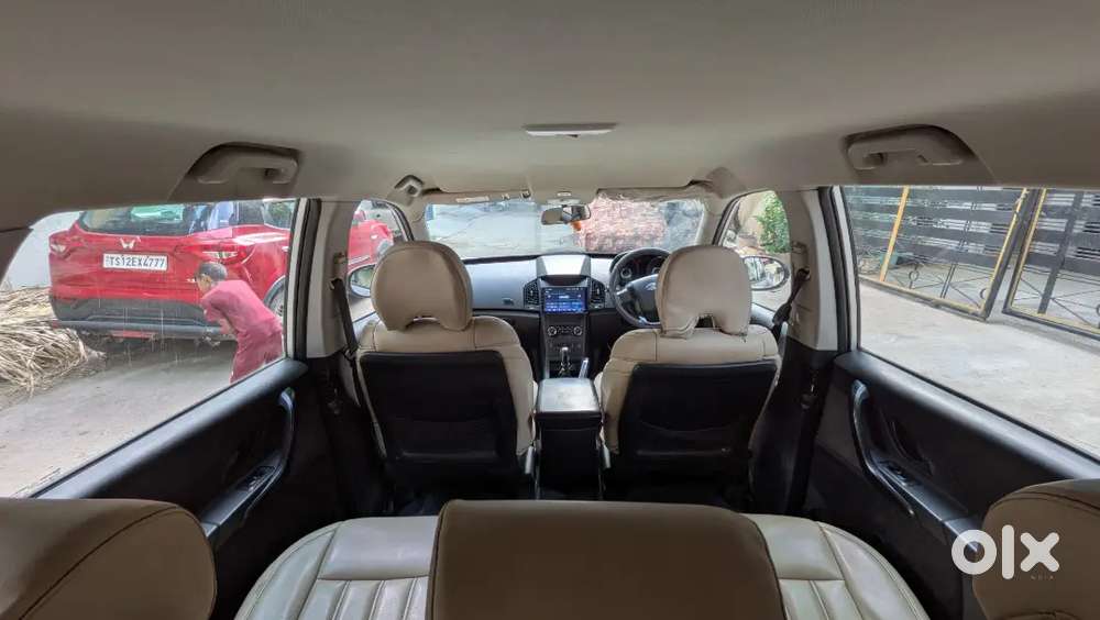 Mahindra Xuv500 2019 Variant W5