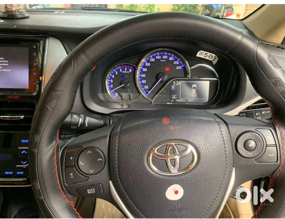 Toyota Yaris 1.5 V 2021