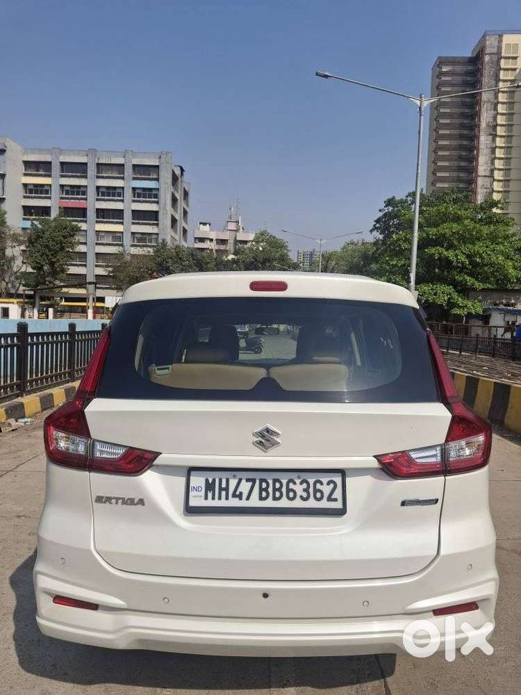Maruti Suzuki Ertiga Vxi At Petrol, 2022, Petrol