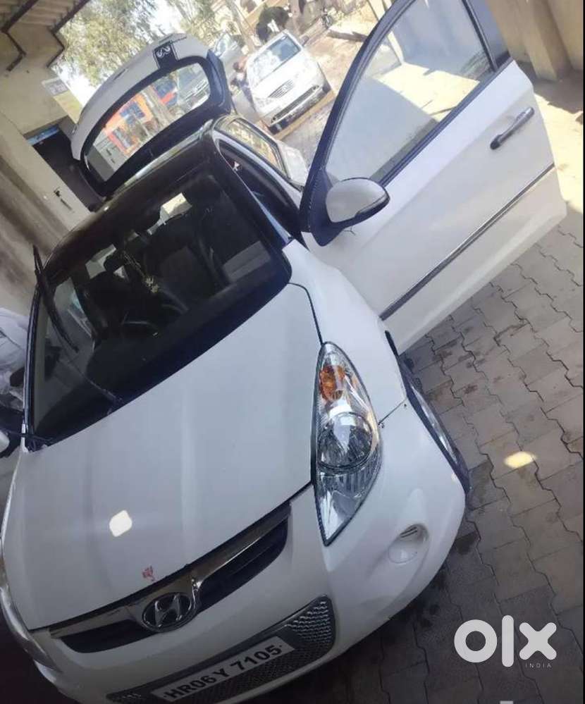 Hyundai I20 Sportz 2012