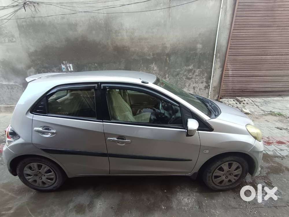 Honda Brio 2012