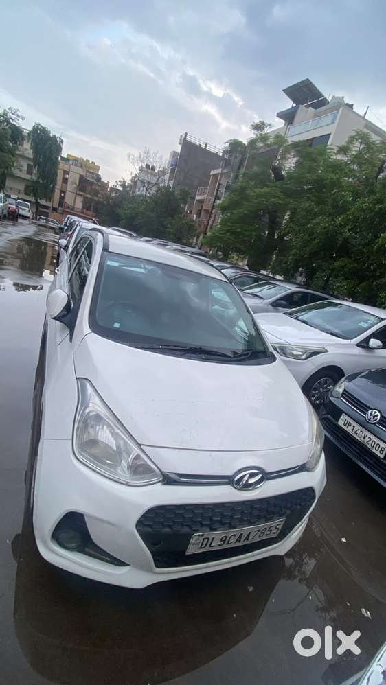 Hyundai Grand I10 2015 Car