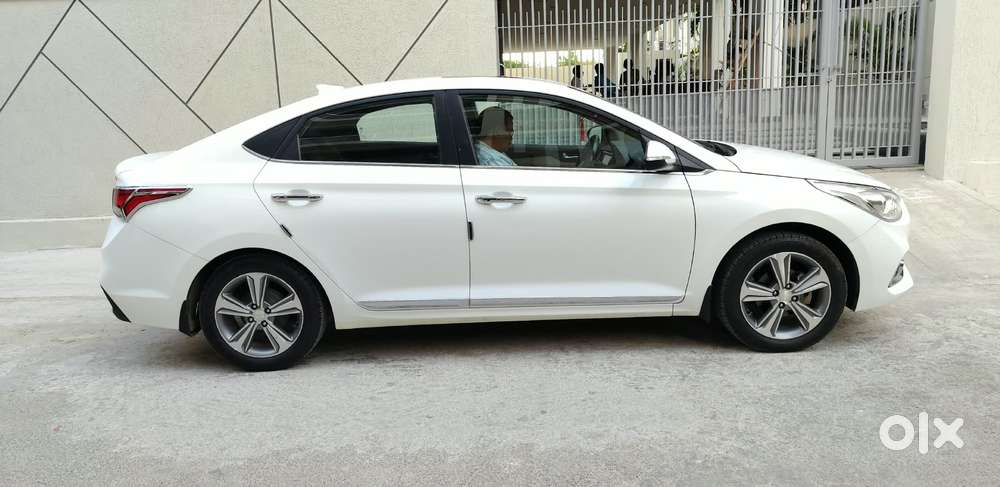 Hyundai Verna 1.6 Sx (o) Vtvt, 2019, Petrol
