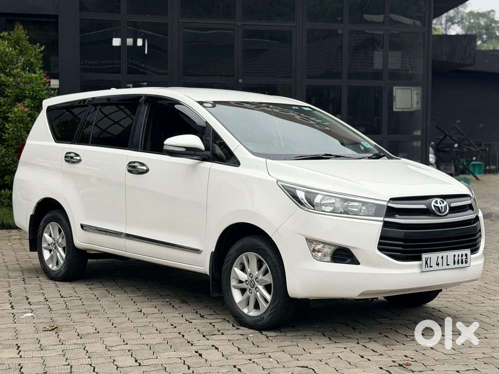 Toyota Innova Crysta 2.4 G Mt 8s, 2016, Diesel