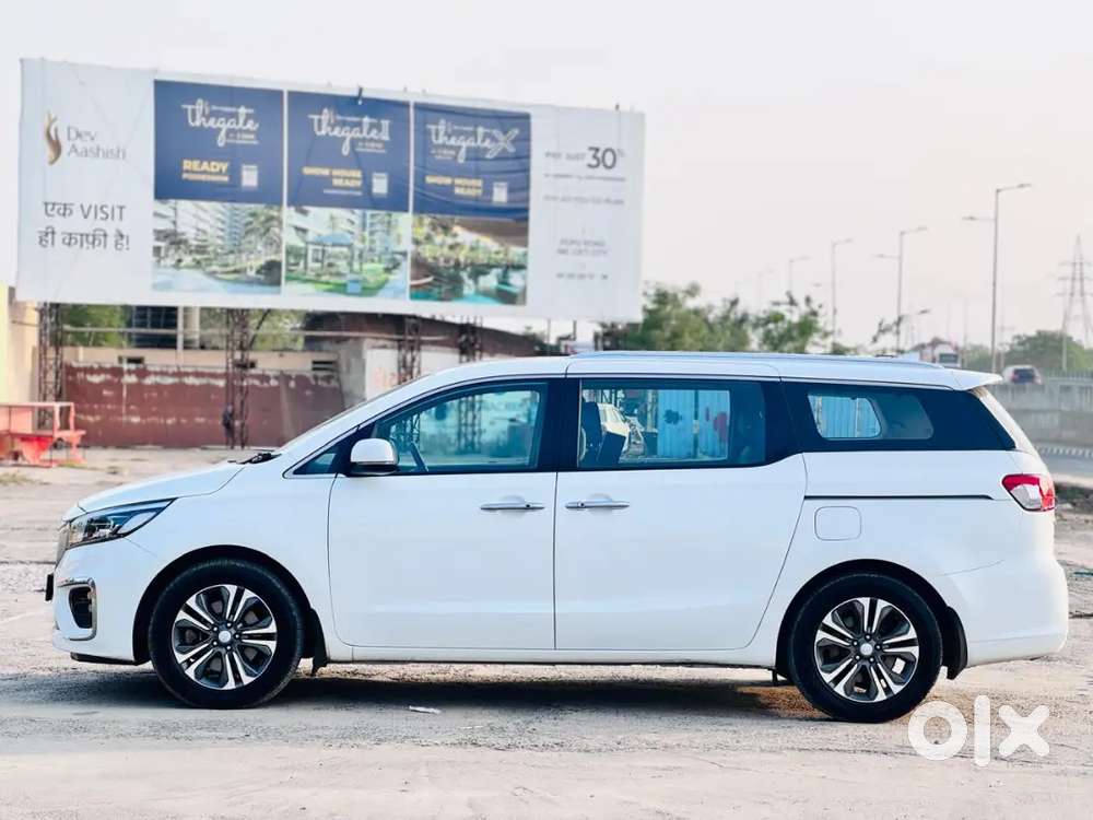 2021 Kia Carnival Limousine Plus