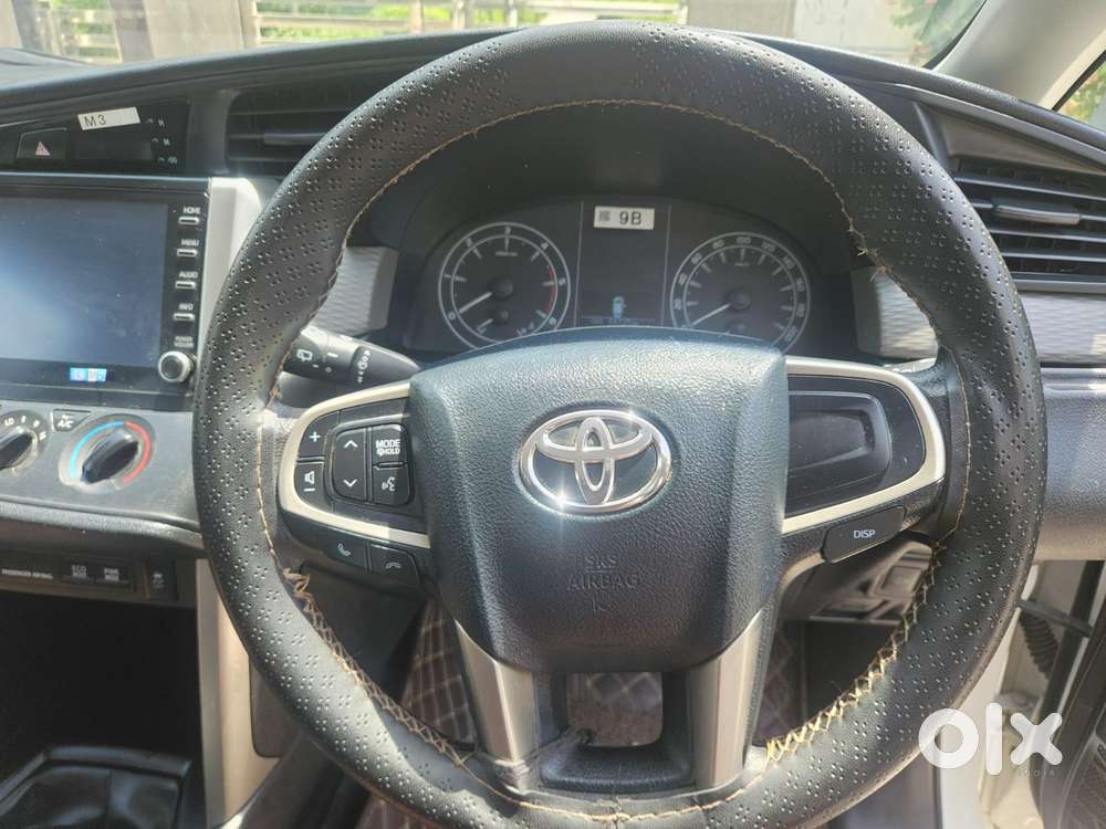 Toyota Innova Crysta 2.4 G Mt, 2024, Diesel