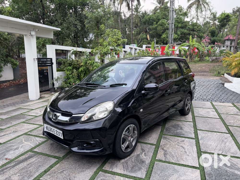 Honda Mobilio, 2014, Diesel